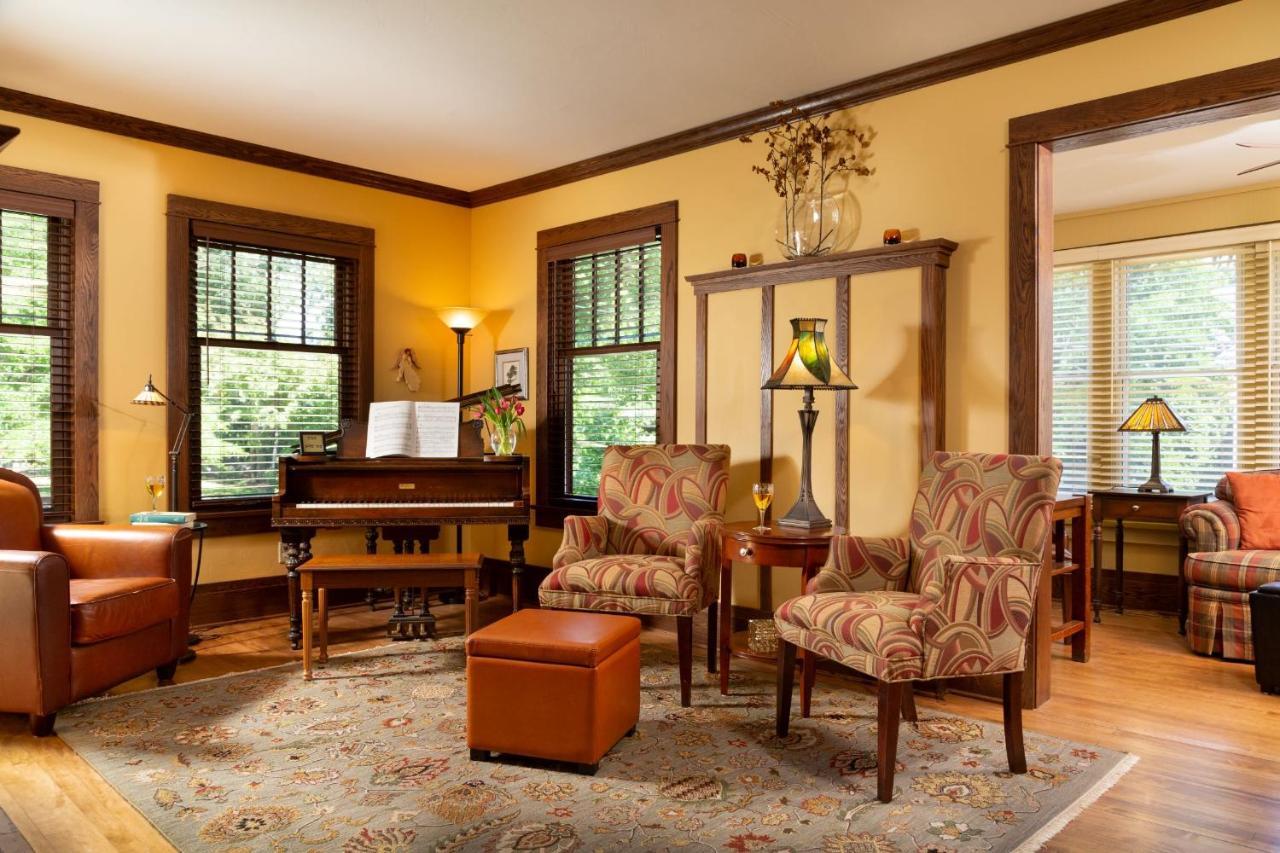 מדיסון The Buckingham Inn מראה חיצוני תמונה